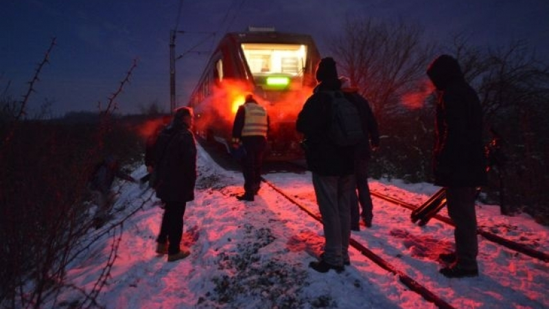 Най-малко 24 пострадали, сред които пет деца, при сблъсък на два влака край Нови сад