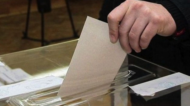 Кадрова цедка: Прояснява се какви хора ще влизат в листите на ГЕРБ за предсрочните избори 