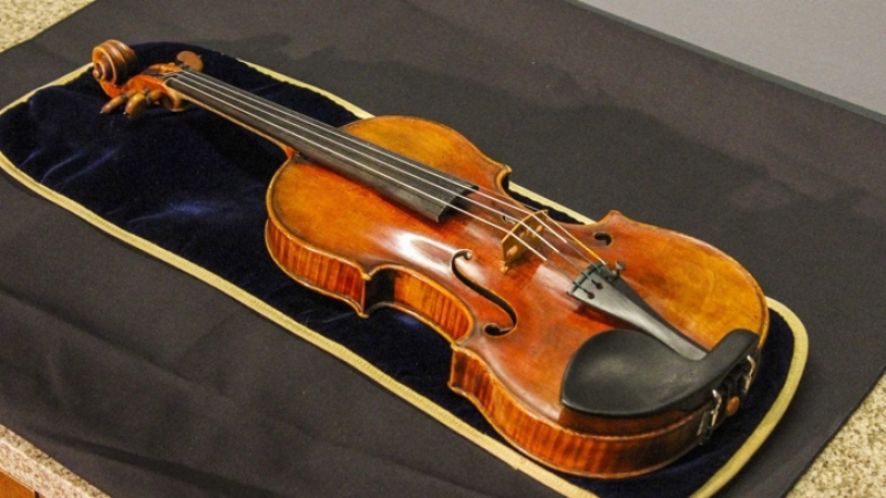 Министерство на културата застрахова уникални цигулки за 9 млн. лв. 