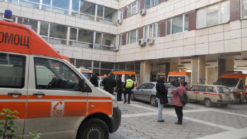 Лекари спасиха ръката на детето, пострадало при взрива в Рила