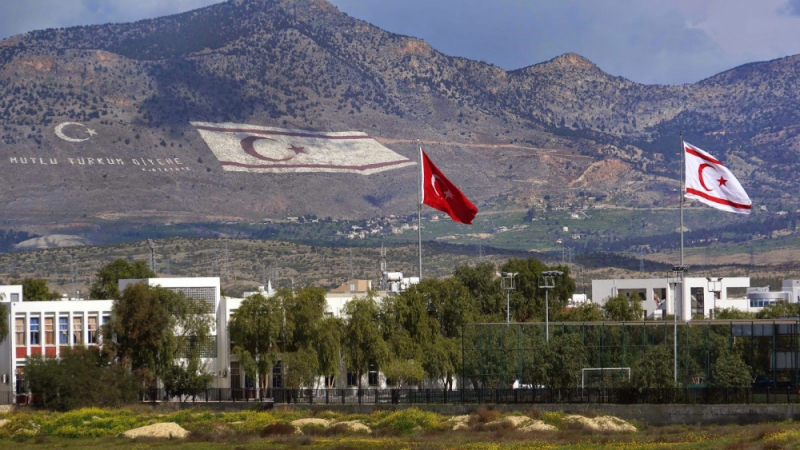 Атина и Никозия имат нова стратегия за преговорите за Кипър
