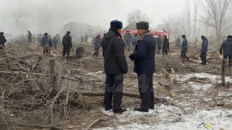 Ужасяващи СНИМКИ и ВИДЕО: 31 тела и части от още девет са открити под рухналия турски Боинг край Бишкек 