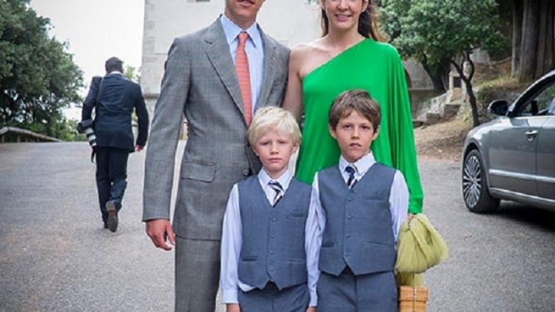 Херцогът на Люксембург напуска семейството си