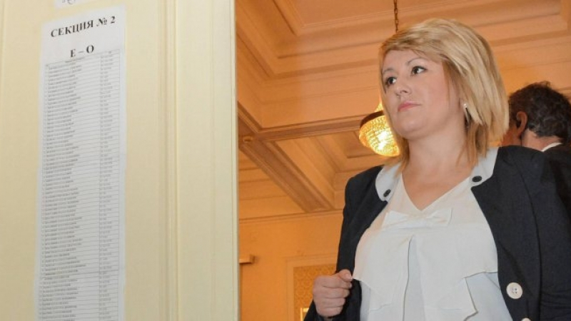 Ана Баракова не тъжи за парламента, крои други планове