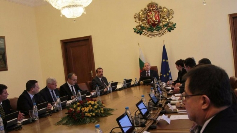 Служебното правителство вдига капитала на “Бургас-Александруполис”