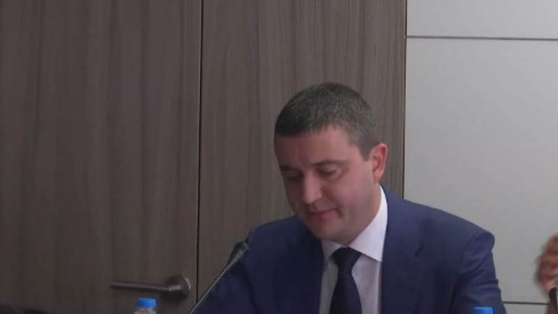 Горанов: Ще се стремим да харчим толкова, колкото изкарваме