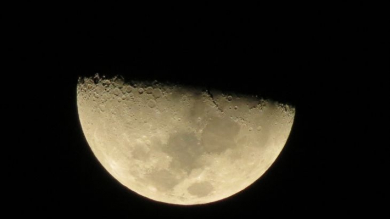 Известният уфолог Джордж Греъм скандално: Луната е завладяна от извънземни, НАСА си мълчи (ВИДЕО)