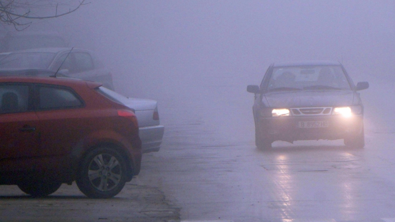 Внимание на пътя! Гъста мъгла в Пазарджишко! 
