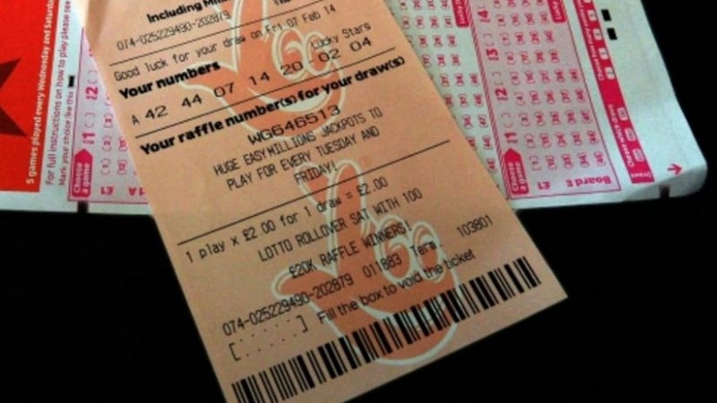Щастливец удари две печалби от лотарията в един ден