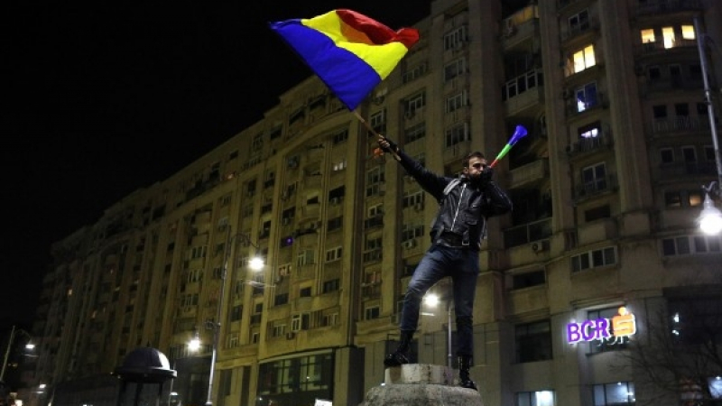 Протестите в Румъния не спират: Хиляди пак на улицата!