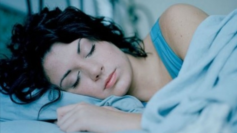 Шведски учени установиха как да заспим навреме и най-правилната поза за сън