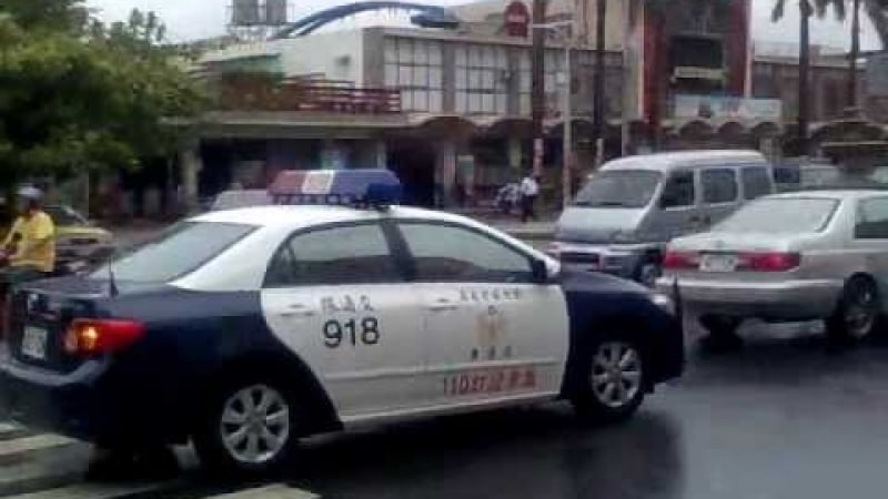 Катастрофа с туристически автобус в Тайван, най-малко 32 загинали
