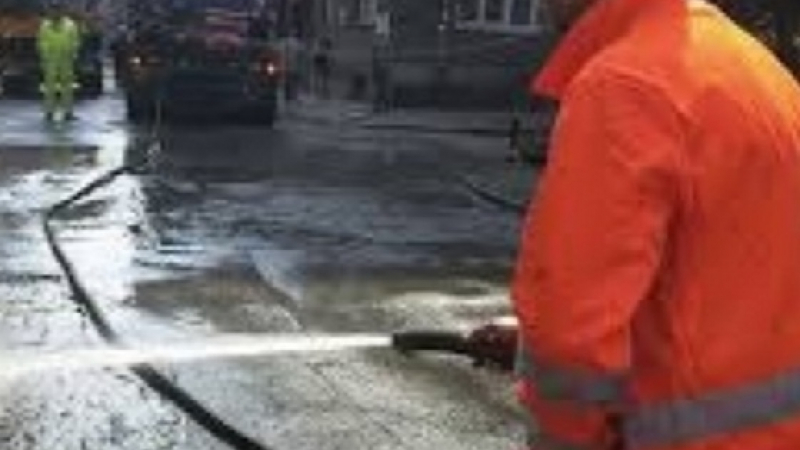 Софиянци дочакаха: Започва миенето на столичните улици