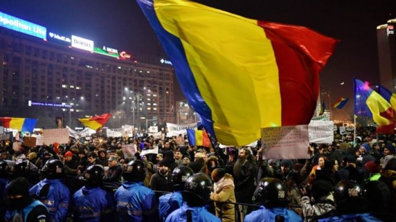 В Румъния официално отмениха указа, който предизвика протести