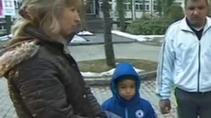 Малкият Байрям пристигна в София, близките му ще молят за операция в Германия
