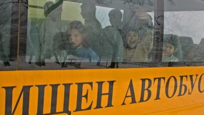 Кошмар на пътя: Рейс с ученици пламна край бургаско село 