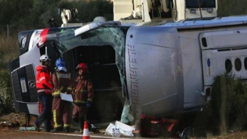 Жестока автобусна катастрофа в Аржентина с много жертви и ранени! 