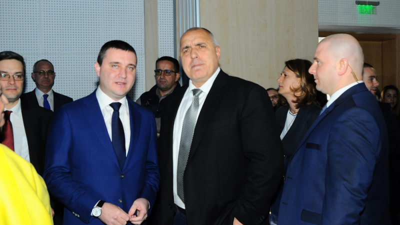 Първо в БЛИЦ: Бойко Борисов не се спира! Започна предизборната среща във Варна (НА ЖИВО)