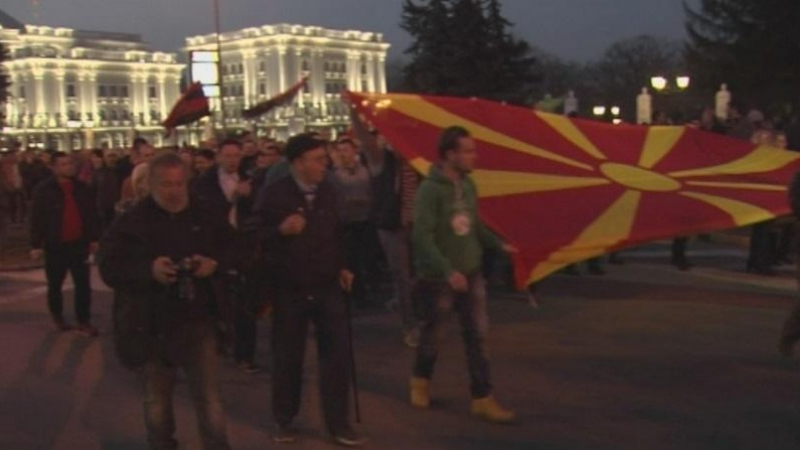 ВМРО-ДПМНЕ иска нови парламентарни избори в Македония
