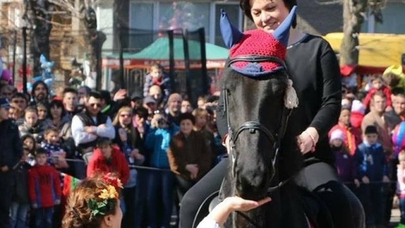 Корнелия Нинова сподели преживяванията си след кушията в Мрамор (СНИМКА)