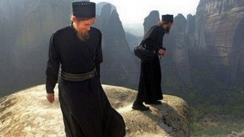 Атон – място, където хората не се разболяват от рак: тайните на дълголетните монаси от Света гора