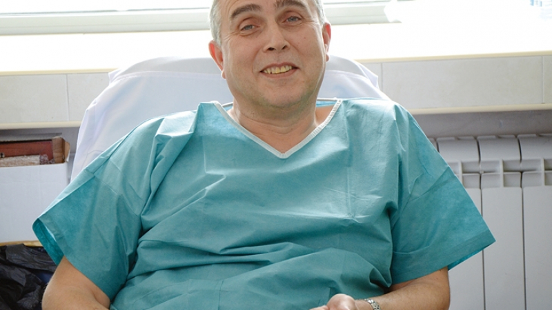 Проф. д-р Никола Владов: Помня името на всеки пациент, на когото съм присадил черен дроб