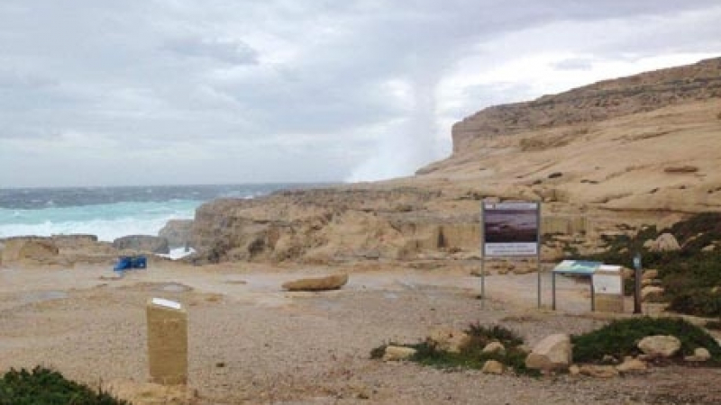 Голяма загуба! В Малта рухна знаменитият „Лазурен прозорец” (ВИДЕО)