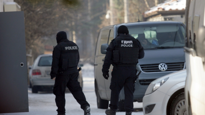 Мащабна спецакция срещу дрогата в София, закопчаха членове на известна банда