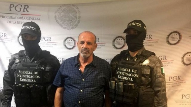 След 20 години криене: Откриха италиански мафиот беглец чак в Мексико чрез... Фейсбук (СНИМКА)