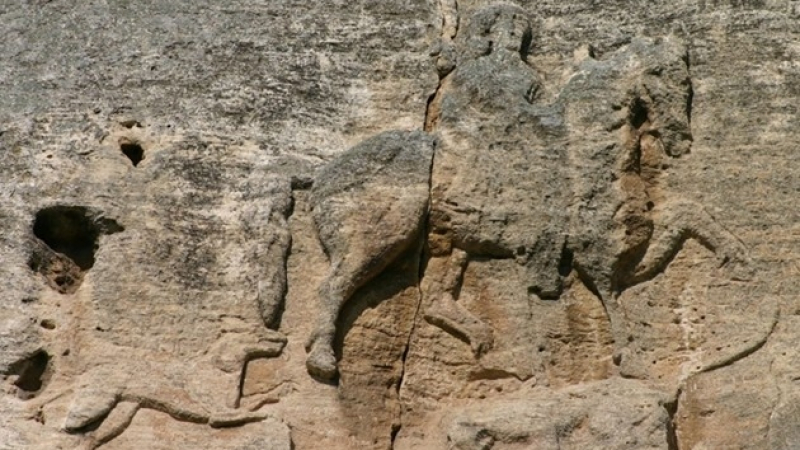 Мистерия обви Мадарския конник, появи се сензационна версия, че има надарен бюст на ездачка! 