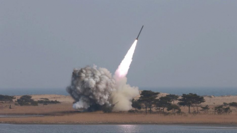 Северна Корея е изпитала нов ракетен двигател