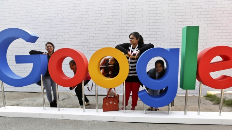 Google се извини за рекламите, прикрепени до екстремистко съдържание