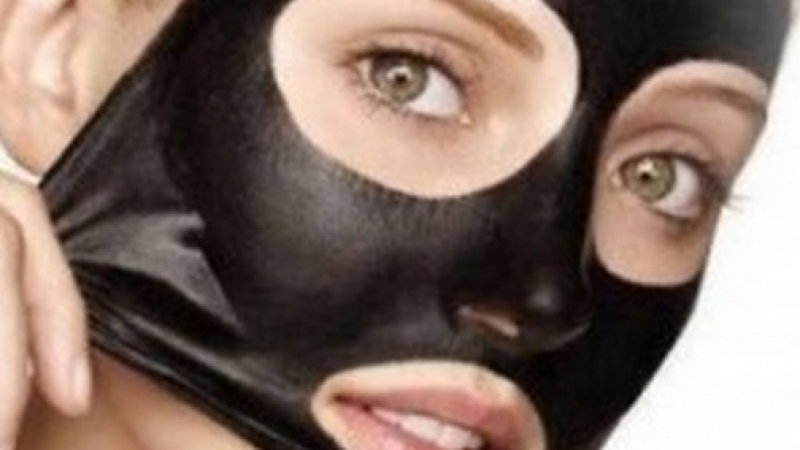 Направете си тази маска за лице, за да сте неотразима в празничната нощ