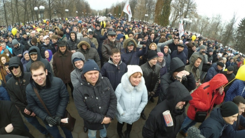 Протести в Русия, над 500 задържани (СНИМКИ/ВИДЕО)