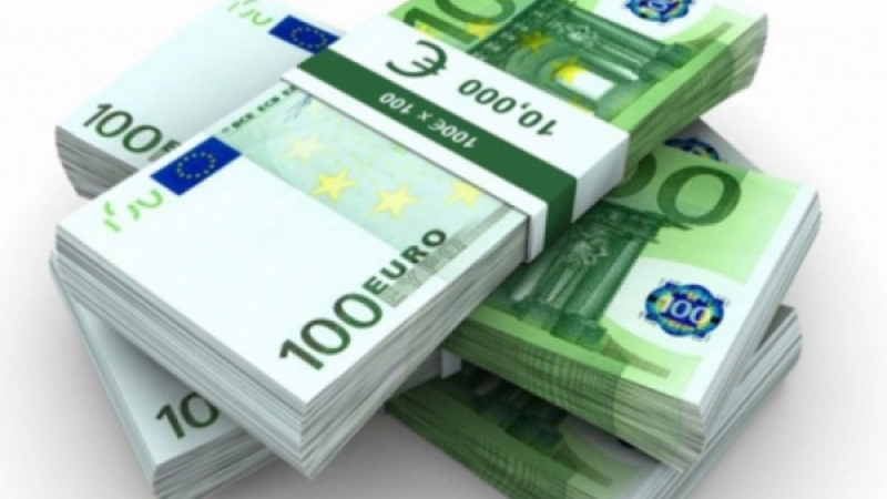 Брюксел променя правила за шефските заплати и бонусите