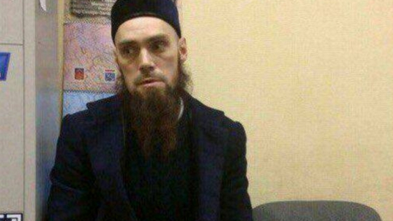 Брадатият ислямист, смразил Санкт Петербург, се оказа бивш военен и тираджия