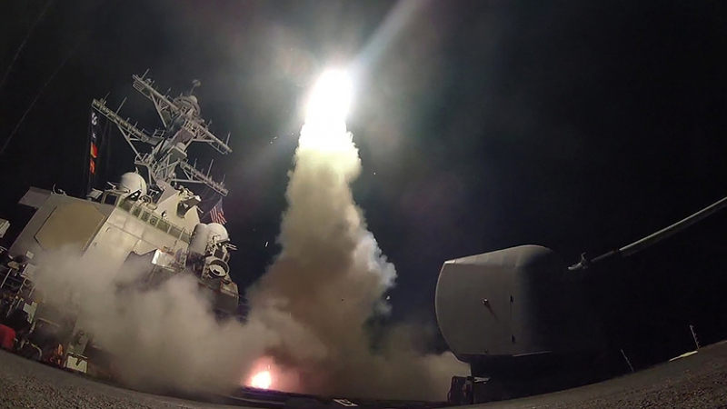 Нови данни за резултатите от ракетния удар на ВМФ на САЩ по сирийската авиобаза "Шайрат" - всичко е на парчета! (ВИДЕО)