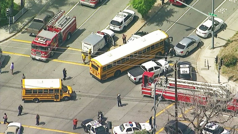 Стрелба в училище в Калифорния, има жертви и ранени! (СНИМКИ/ВИДЕО)