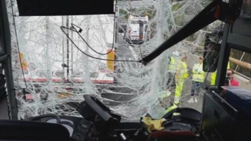 "Примо канале": Единият от шофьорите на катастрофиралия автобус с българските ученици е с опасност за живота