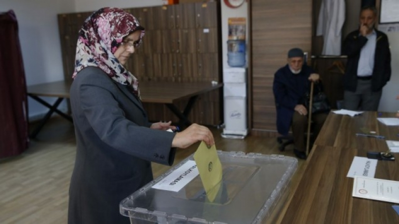 Върховният избирателен съвет на Турция потвърди за резултатите от референдума