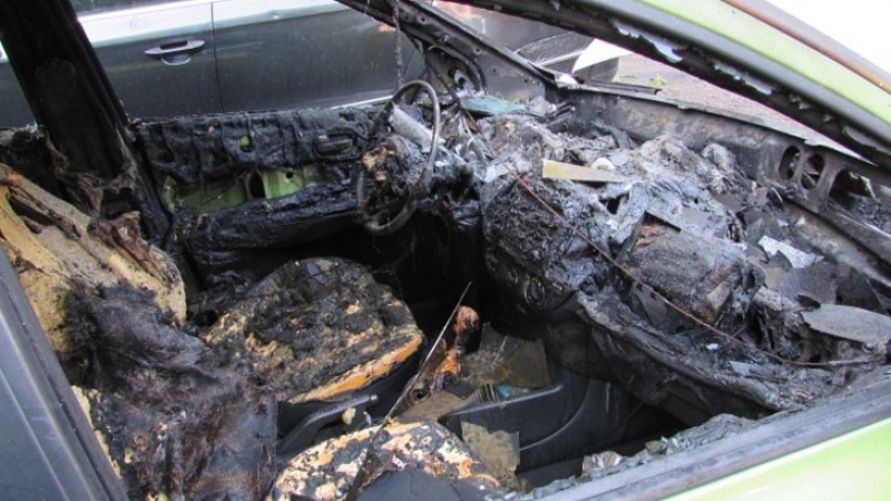 Кола на водач на "паяк" изгоря като факла (СНИМКА)