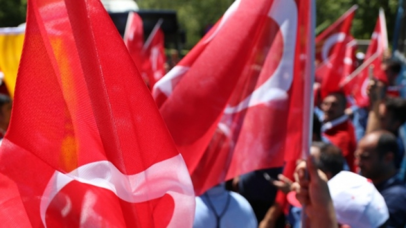 Турция удължава извънредното положение