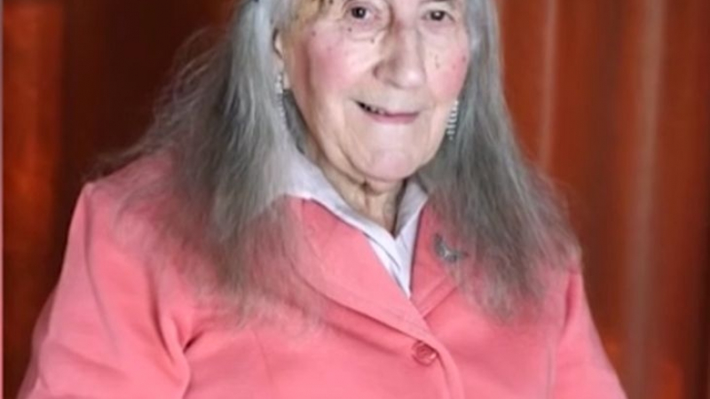 Ветеран от войната стана жена на 90 години, започва нов живот (ВИДЕО)