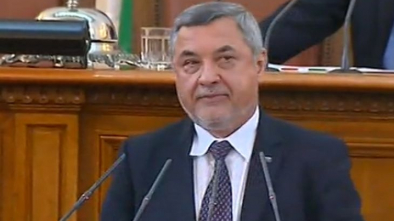 Първа свада в парламента! Валери Симеонов се скара на депутатите, те му се присмяха!