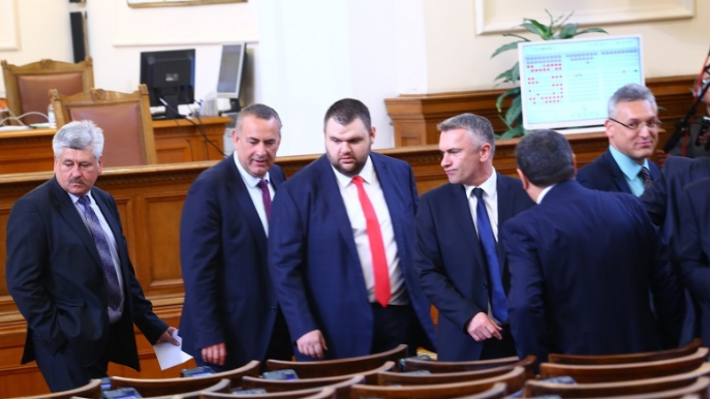 Законопроектът на Пеевски, Цонев, Хамид и Велислава Кръстева за прозрачна медийна среда мина на първо четене 
