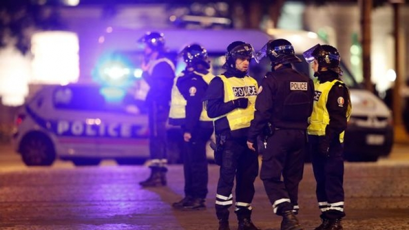 Убиецът от Париж Абу Белгиеца имал 20-годишна присъда за стрелба по полицаи