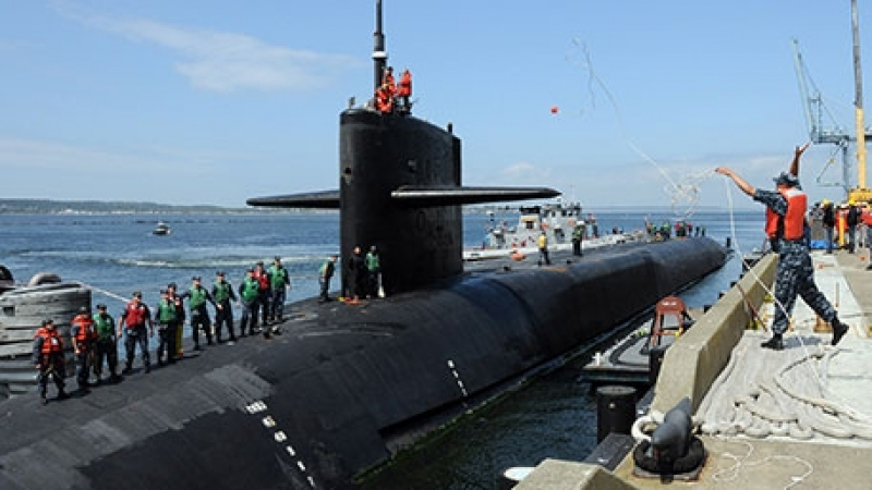Тръмп плаши Ким: US подводница с ракети "Томахок" пристигна в Южна Корея
