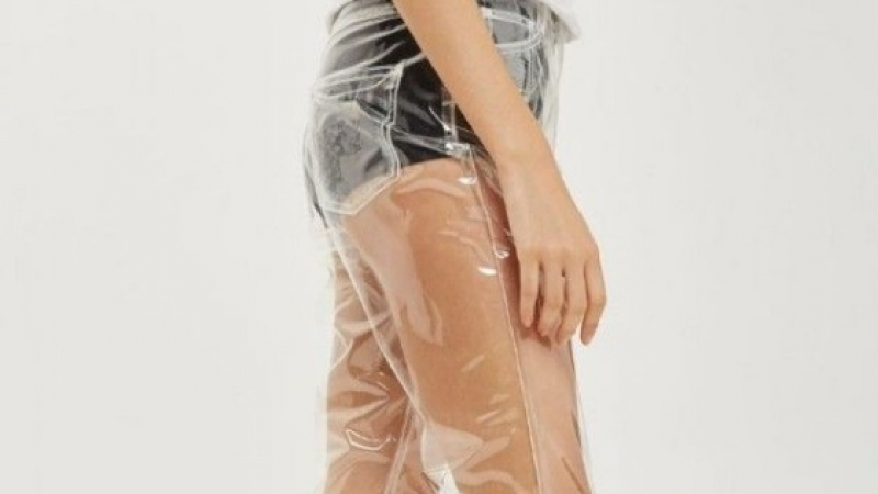 Нова мода: "Голите дънки" са шик, но не са за дами без бельо (СНИМКИ)
