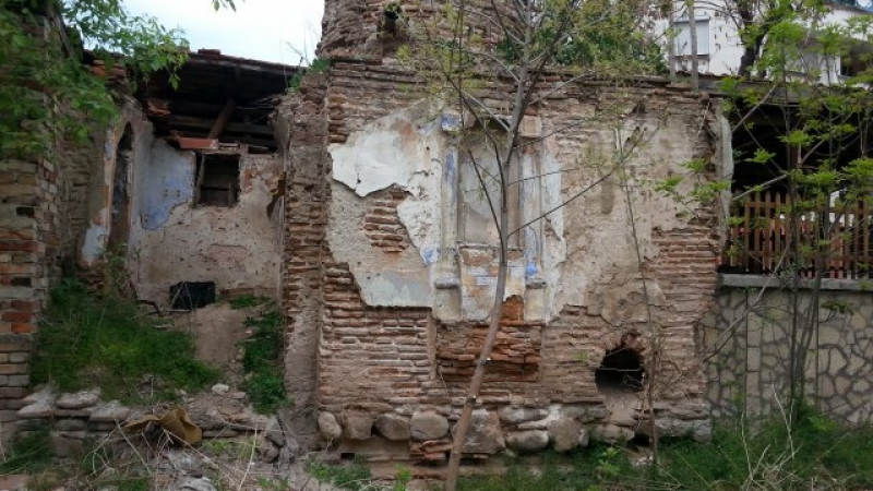 Порутена турска баня събира туристи в Кършияка (СНИМКИ)