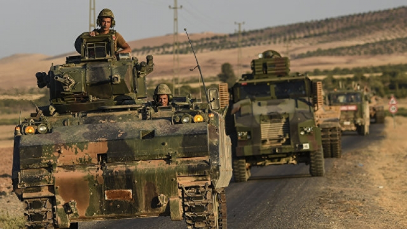 Турция изгражда отбранителна линия на границата със Сирия  